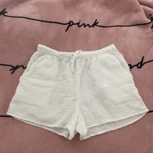 Aritzia Little Moon Sail Short in white